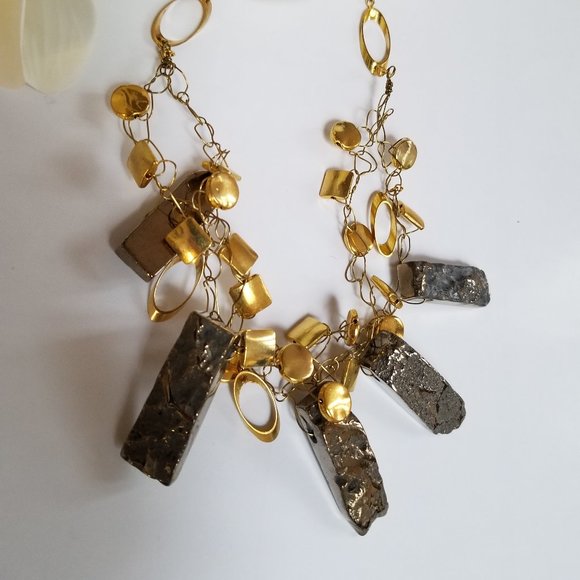 Agate Gold Necklace - Picture 2 of 5